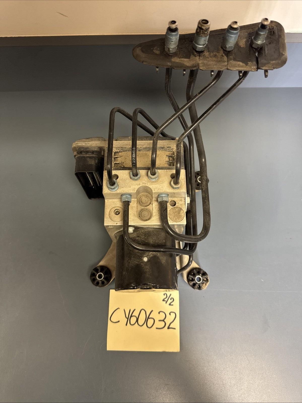 OEM BMW 7 SERIES F01 F02 730D F10 N57 ABS Pump Brake Control Unit 6792478