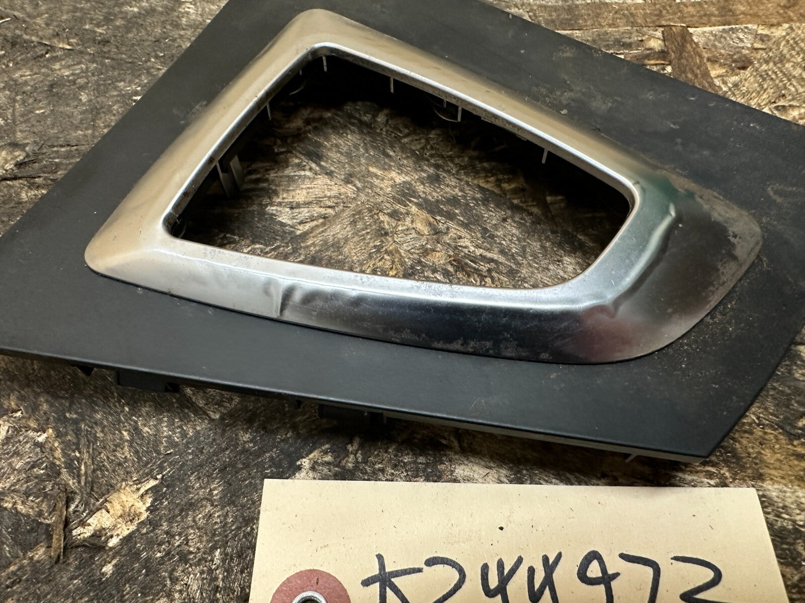 BMW 2012-2020 F30 F32 GEAR SELECTOR SHIFTER BEZEL TRIM COVER OEM 9234131
