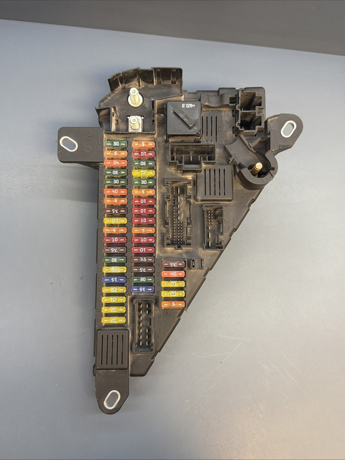 04-10 BMW E63 E64 650i POWER FUSE BOX FUSEBOX REAR OEM 6906618