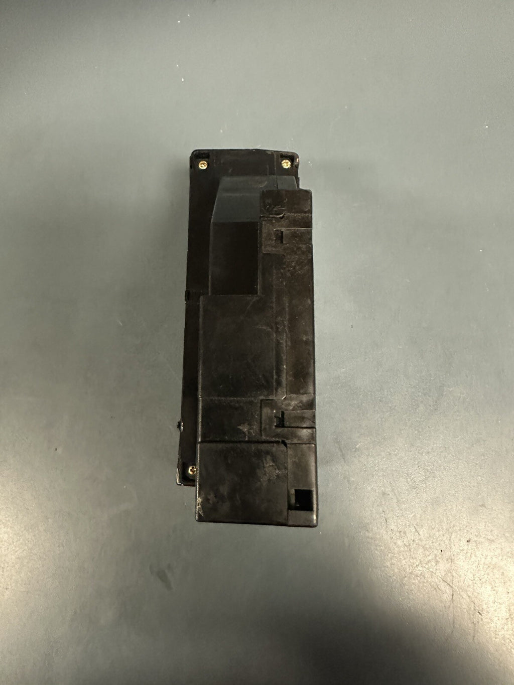 2000-06 BMW SUV X5 Right Passenger Side Window Switch OEM 6925697