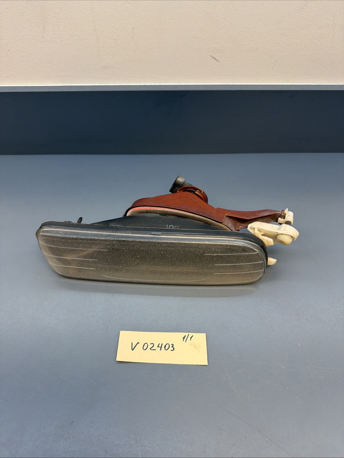 Bmw E46 Fog Light Assembly Early Sedan Right Passenger OEM 99-01 323 325 328 330