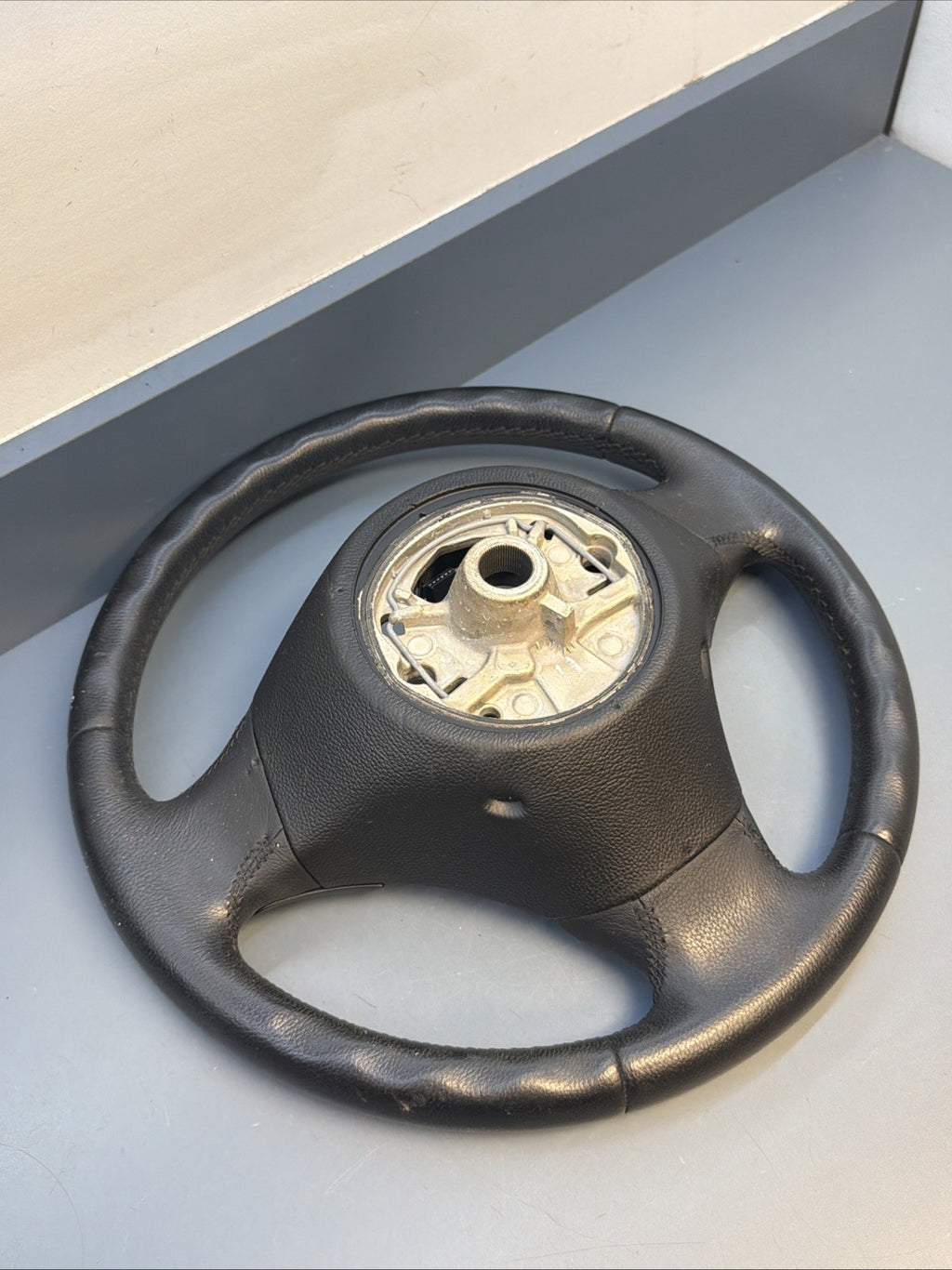 BMW 2006-2012 E90 E9X 3 SERIES BLACK LEATHER STEERING WHEEL OEM 3375E901