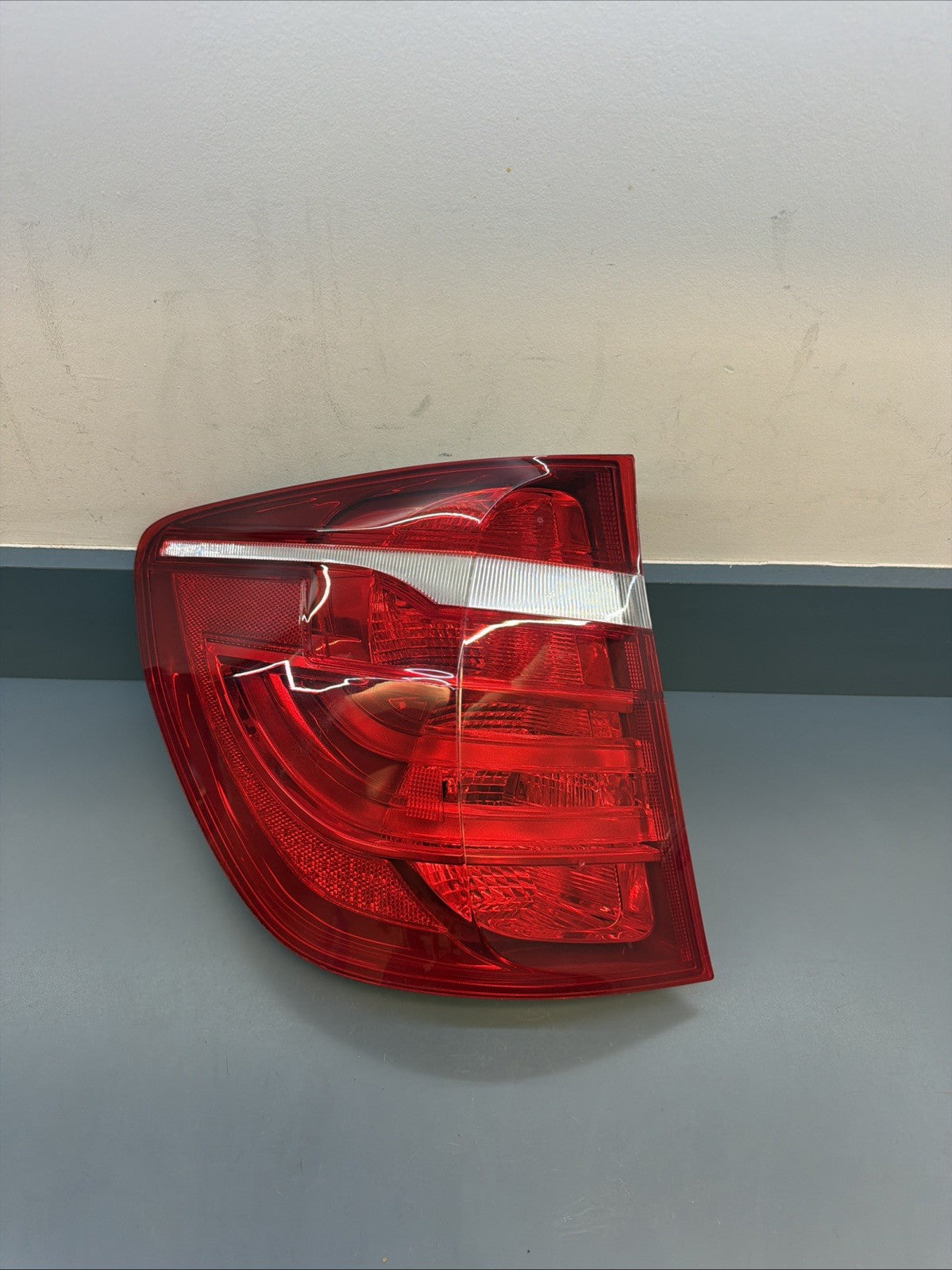 11-17 BMW X3 F25 Rear Left Driver LH Side Outer Tail Light Lamp OEM 7220241