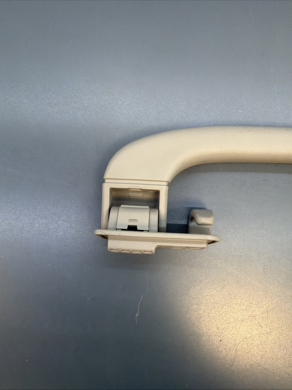 2007-2013 BMW E60  (Set of 4)  Roof Inner Grap Handle 9143516/524 OEM