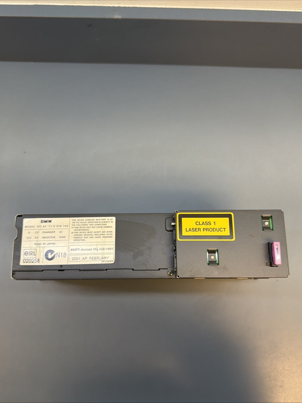 01-06 BMW E46 325 330 M3 OEM Remote CD 6 Disc Changer 82110028760