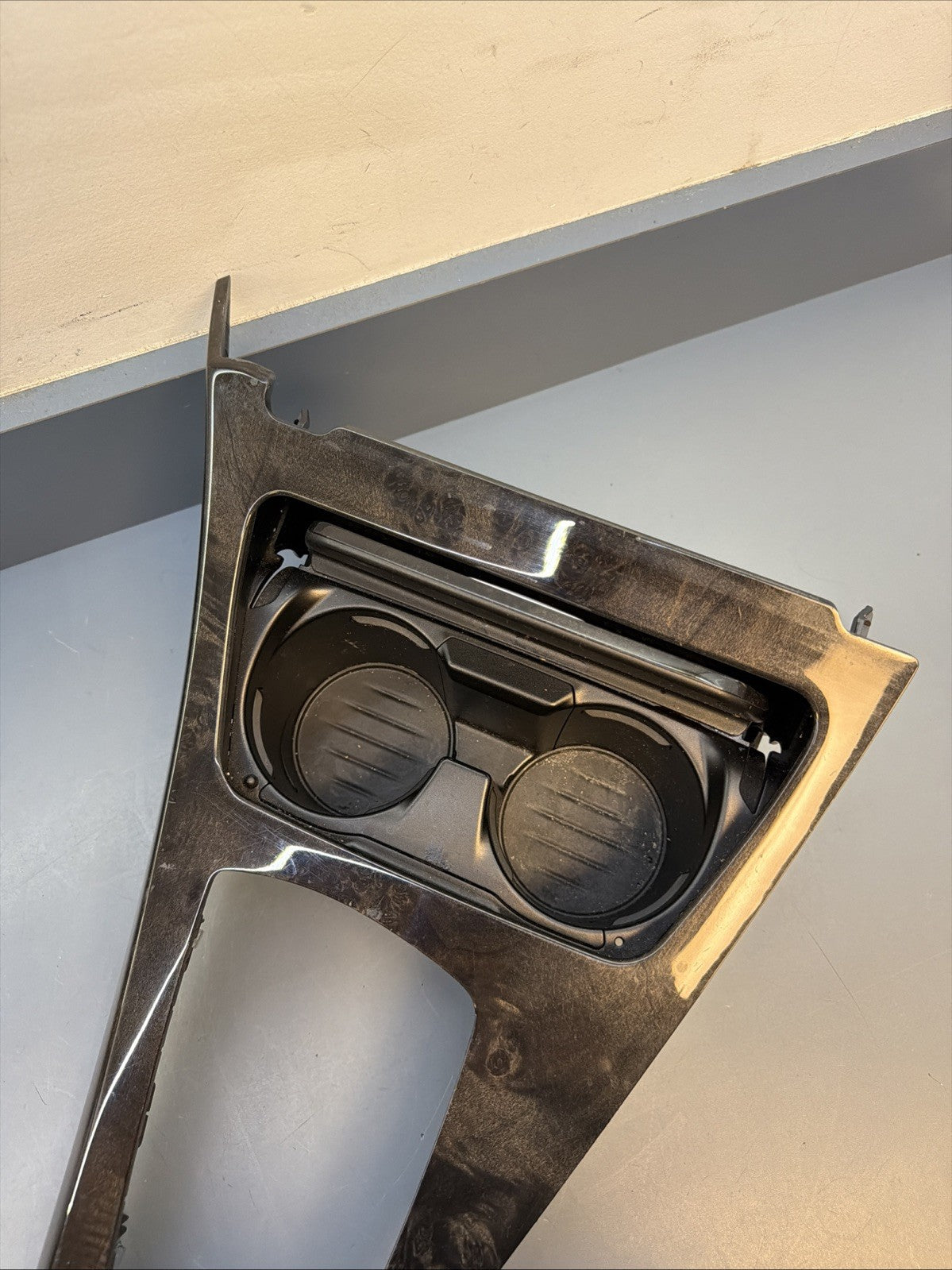 BMW F06 650i 640i Center Console Cup Holder Shifter Bezel Trim Wood 9242733 OEM