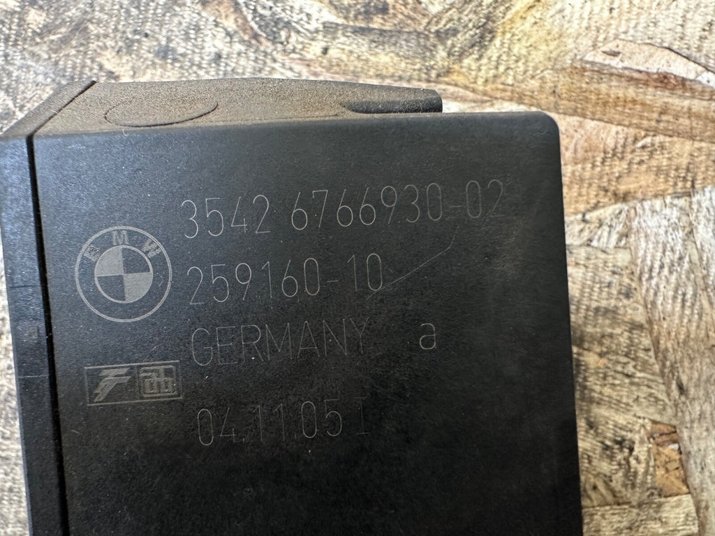 BMW E90 2006-2012 THROTTLE GAS ACCELERATOR PEDAL OEM 6766930-02