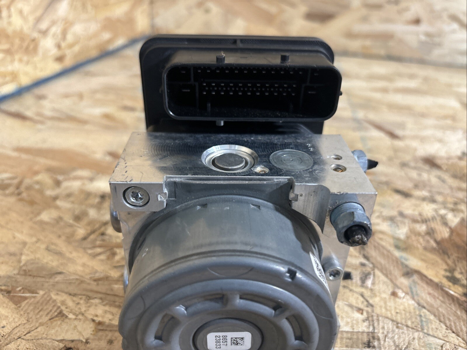 2012 - 2016 BMW 328i F30 ENGINE ABS ANTI LOCK BRAKE PUMP  CONTROL MODULE OEM