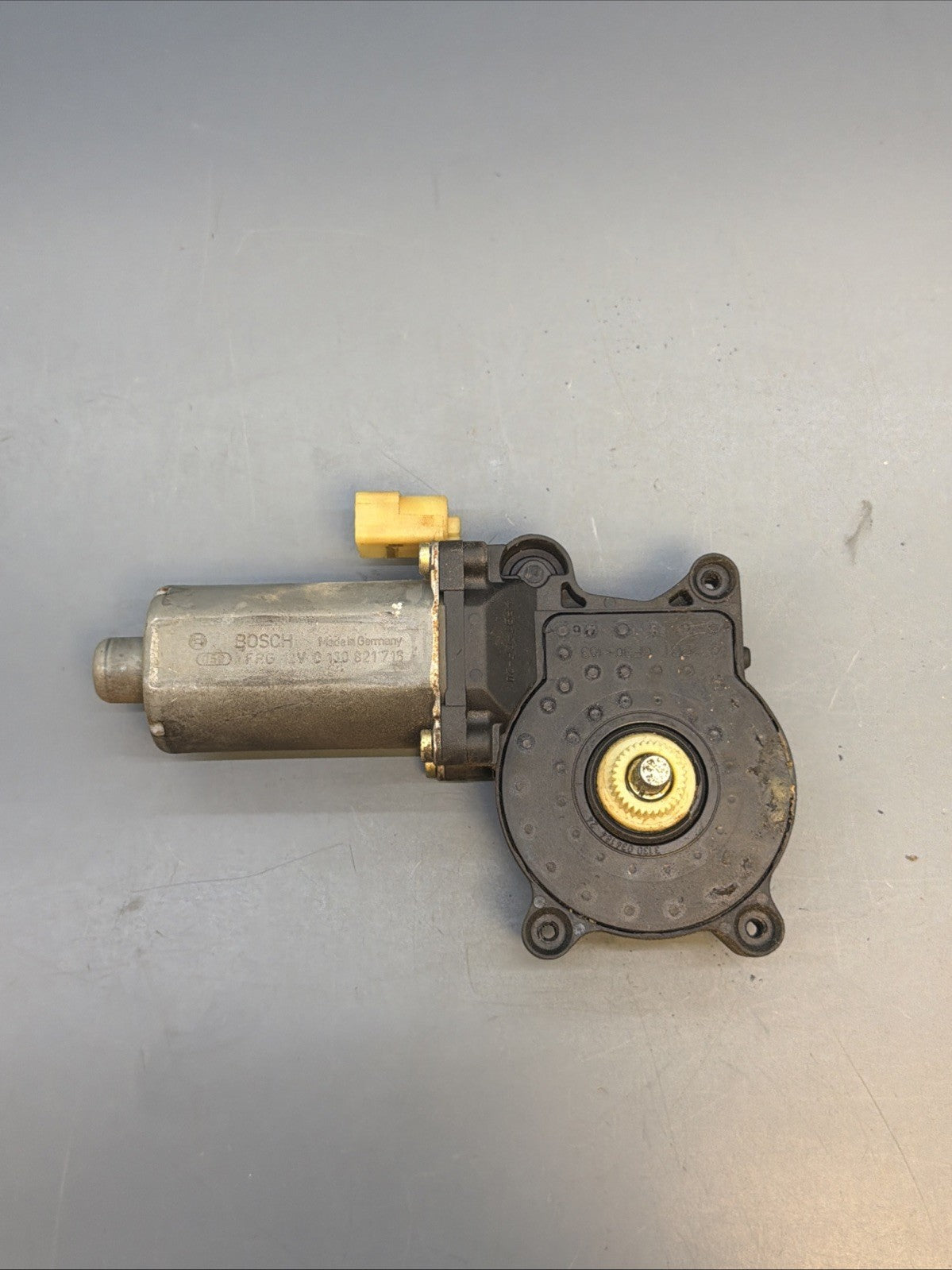 BMW X5 E53 2000-2006 Rear Left Driver Window Motor OEM Bosch 0130821716