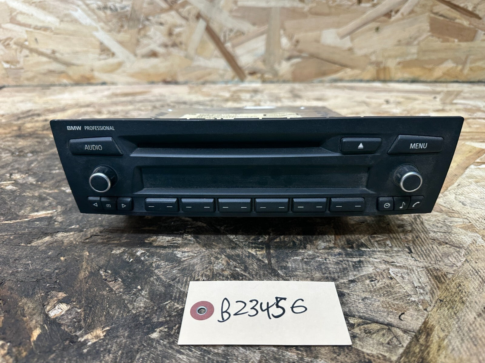BMW 2006-2012 E90 AM/FM CD AUDIO RADIO PLAYER OEM 9258179