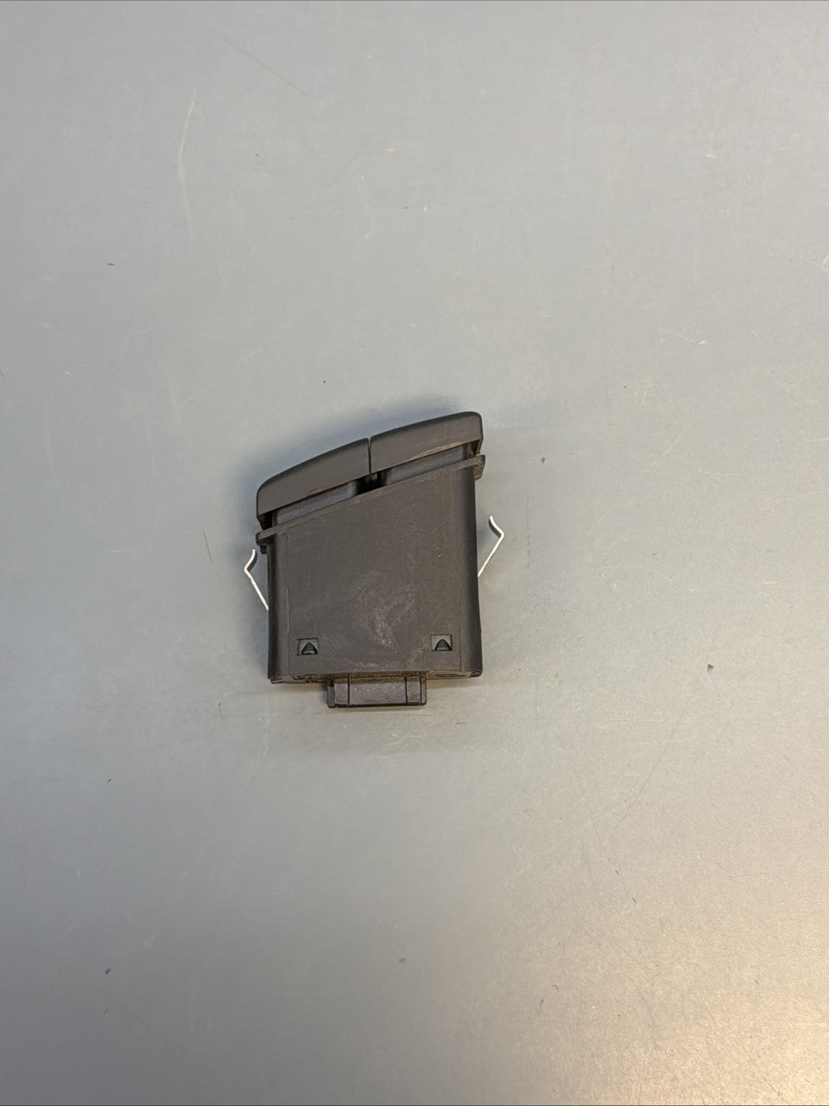 06-10 BMW 6 SERIES 630i E63 E64 HAZARD SWITCH BUTTON CENTRAL LOCKING 6919506
