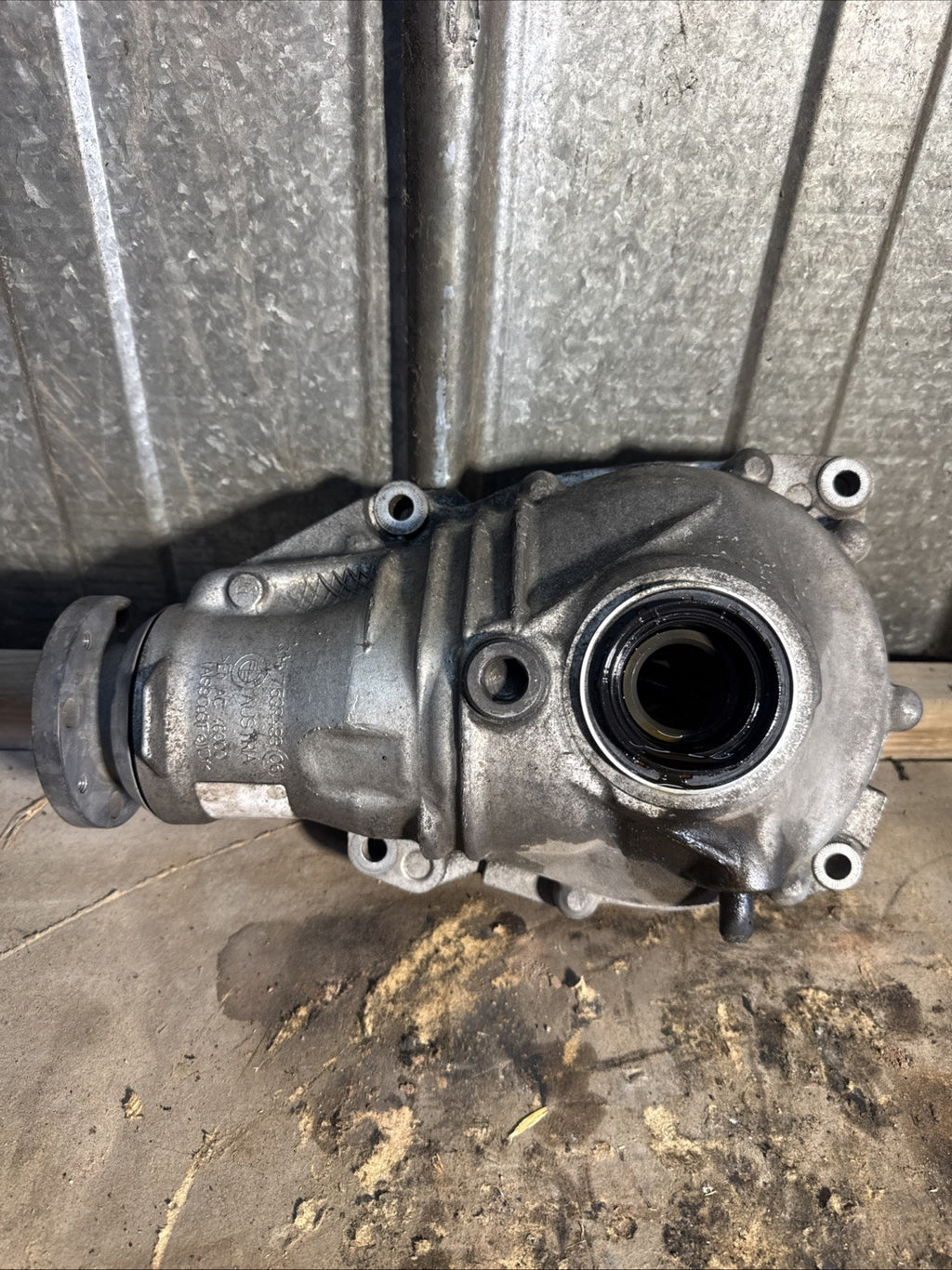 Front Differential Carrier Final Drive 3.64 AWD Diff OEM BMW E90 330Xi 7533435