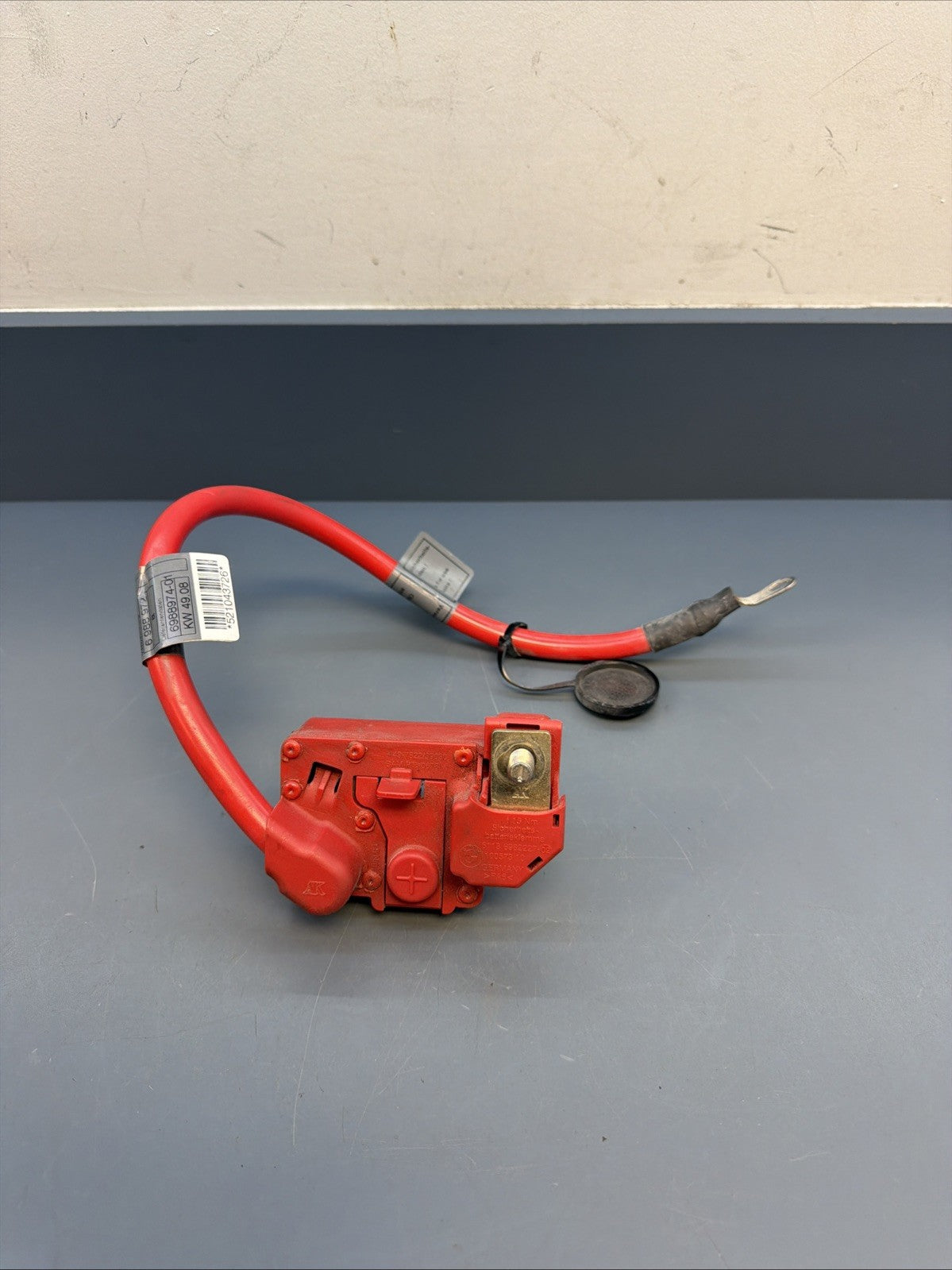 OEM BMW E82 E88 E90 Positive Red Battery Pole Terminal Wiring Cable 6988974
