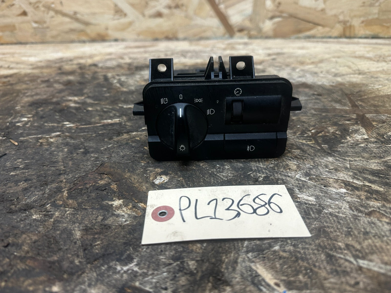 BMW 1997-2006 E46 3 SERIES LEAR HEADLIGHT CONTROL SWITCH OEM 6936830
