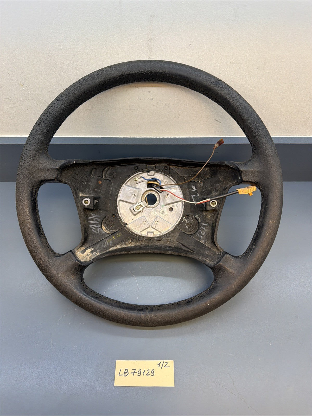 95-99 BMW E36 3-Series Z3 Factory 4-Spoke Standard Leather Steering Wheel OEM