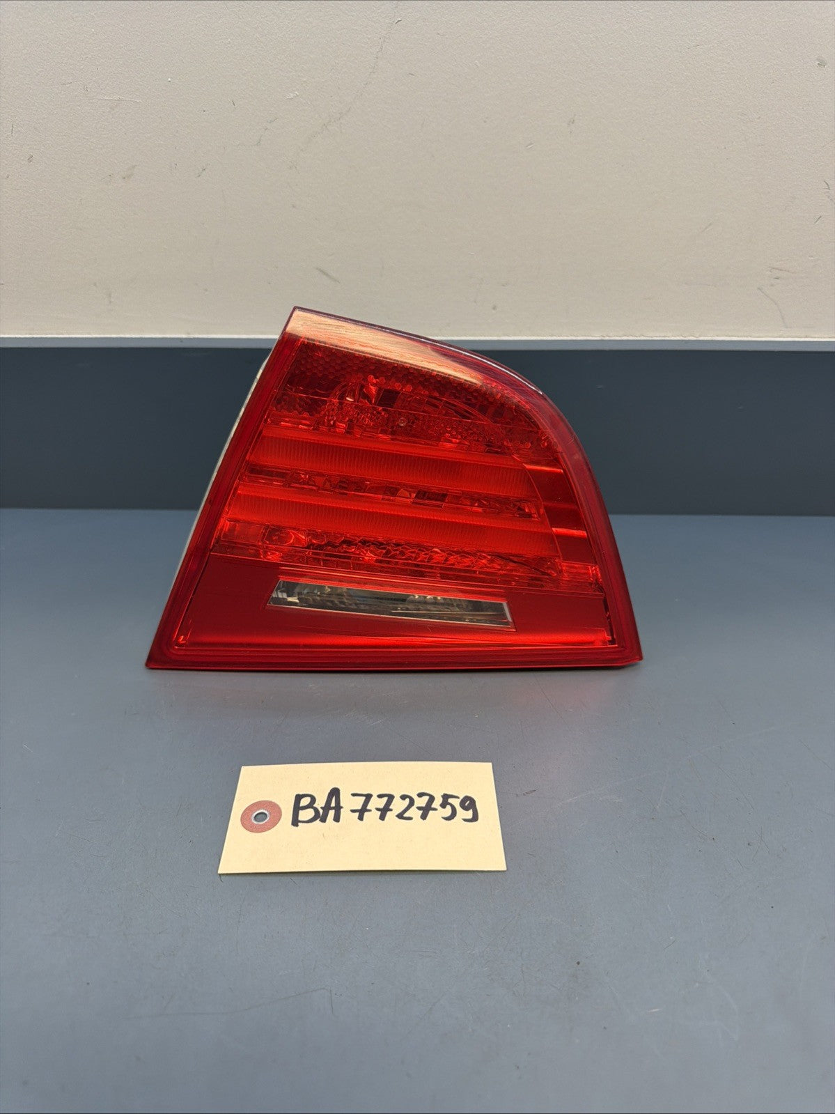 2009-2011 BMW 328I 335I XDRIVE - Right - Inner TAIL Light / LAMP 7289428 LCI OEM