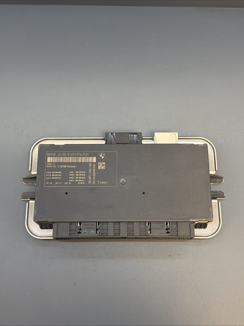 BMW 528i 535i 550i 640i 650i 750i X3 Footwell Module 61359251976 OEM
