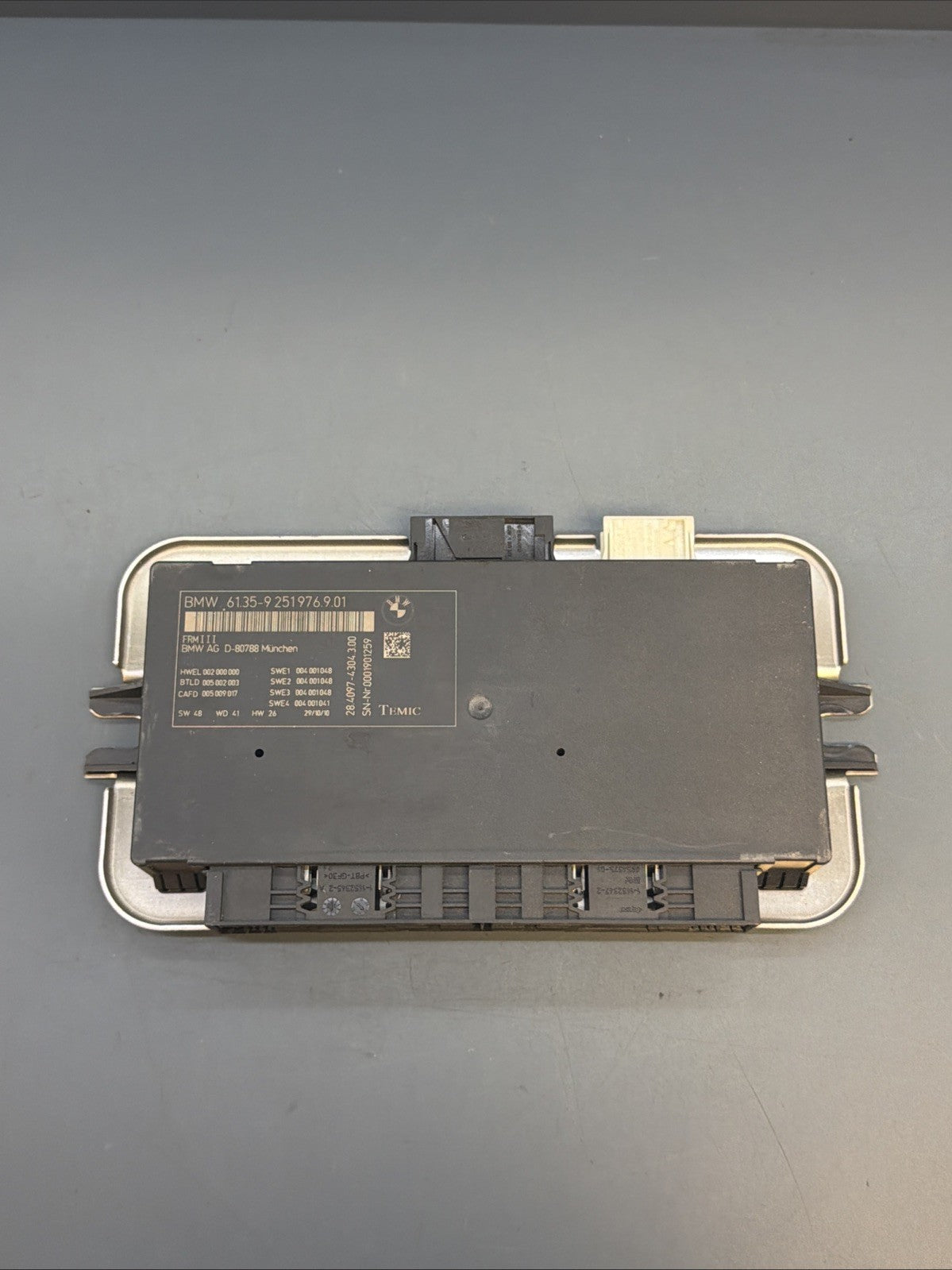 BMW 528i 535i 550i 640i 650i 750i X3 Footwell Module 61359251976 OEM