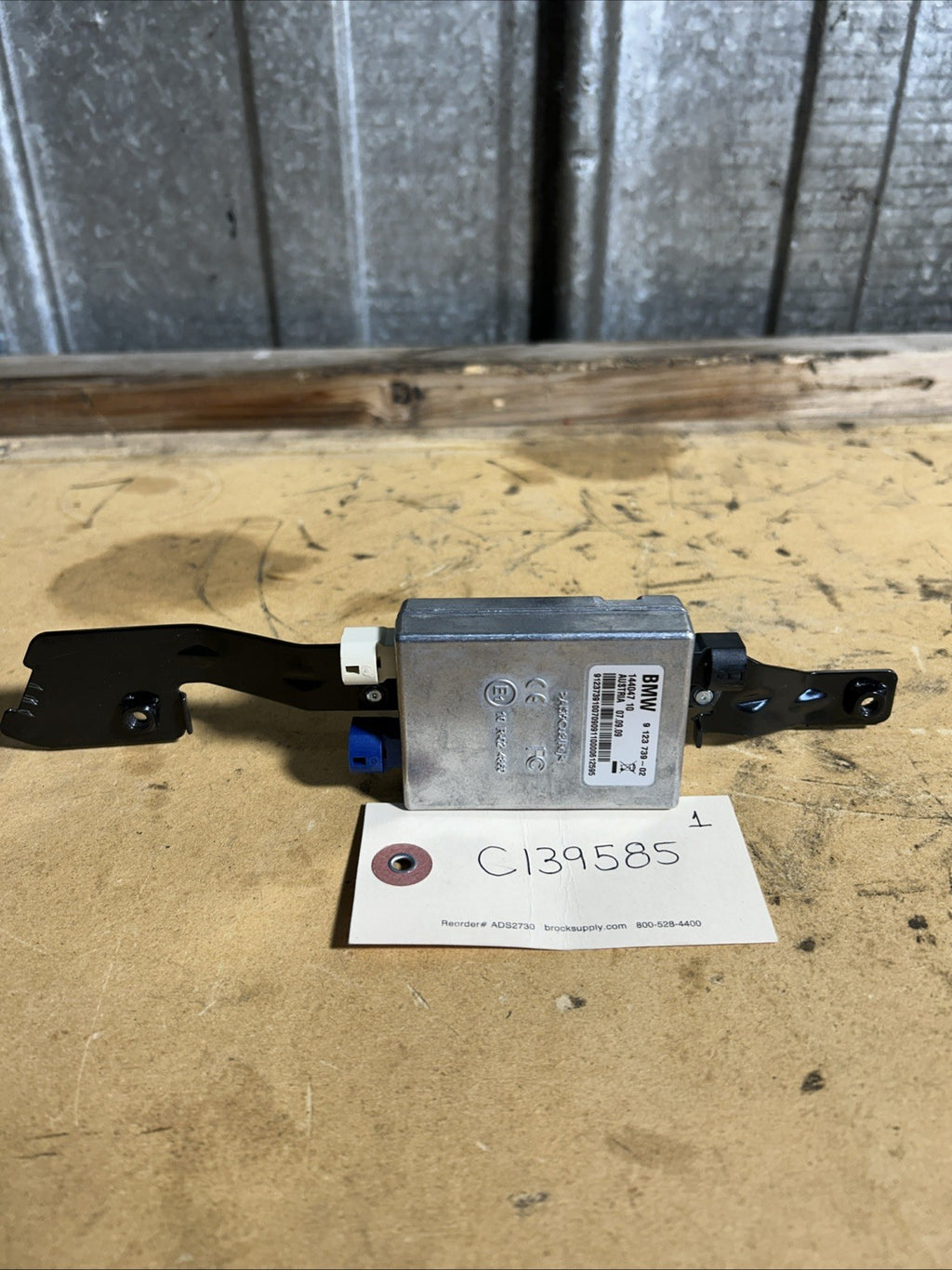D BMW 07-10 1/3/5/6/7 SERIES Z4 USB AUDIO INTERFACE HUB OEM 9123739
