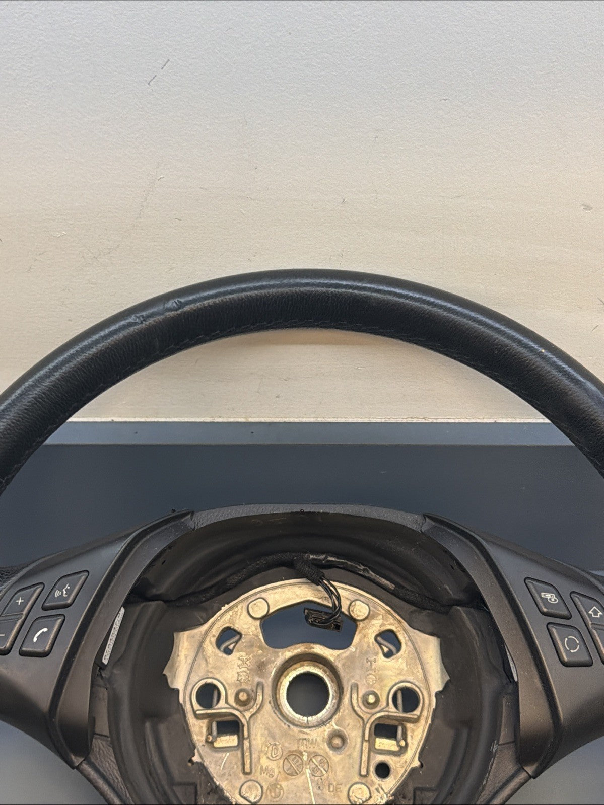 BMW 2006-2012 E90 E9X 3 SERIES BLACK LEATHER STEERING WHEEL OEM 3375E901