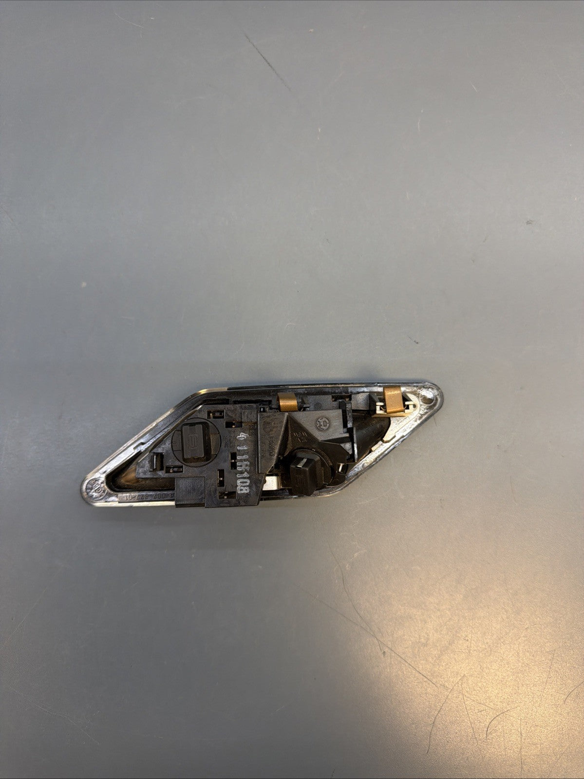 00-06 Bmw E46 3 Series Rear Left Roof Interior Reading Light Lamp Black 8375585