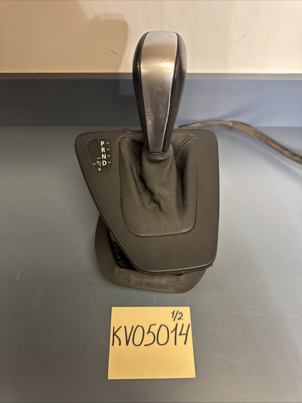 06-11 BMW E90 E91 325i XI 330i Automatic Transmission Gear Shifter 7548061