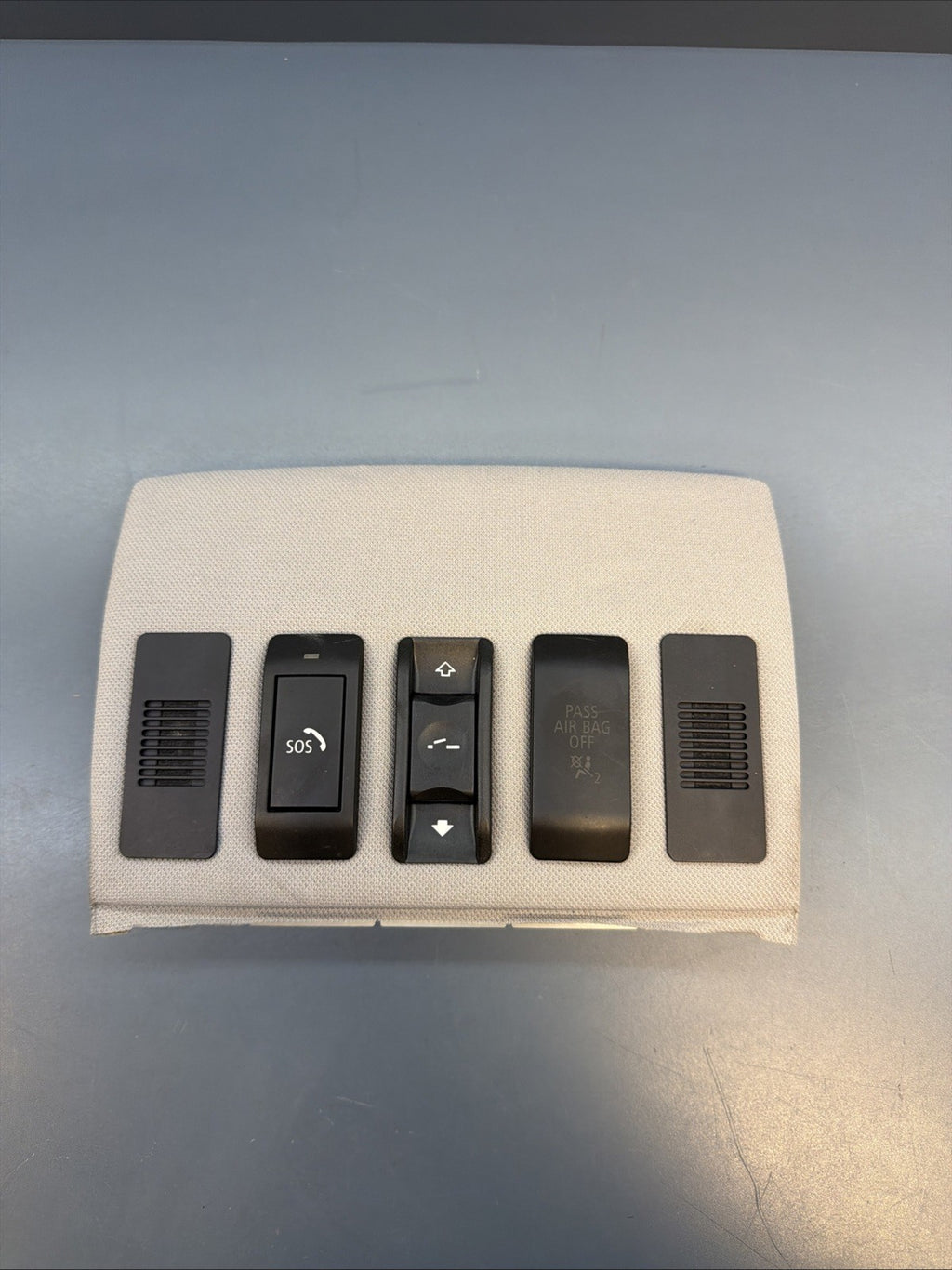 08 BMW 535xi E60 Front Upper Sunroof Mic Switch Control Switch Trim OEM 7125072