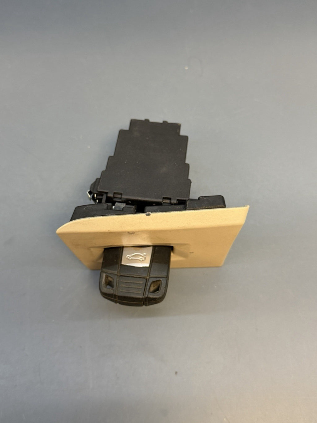 07-13 BMW 128I 328I 328XI E90 E92 N51 MSV80.1 ECU ECM CAS3 KEY IGNITION 7587166