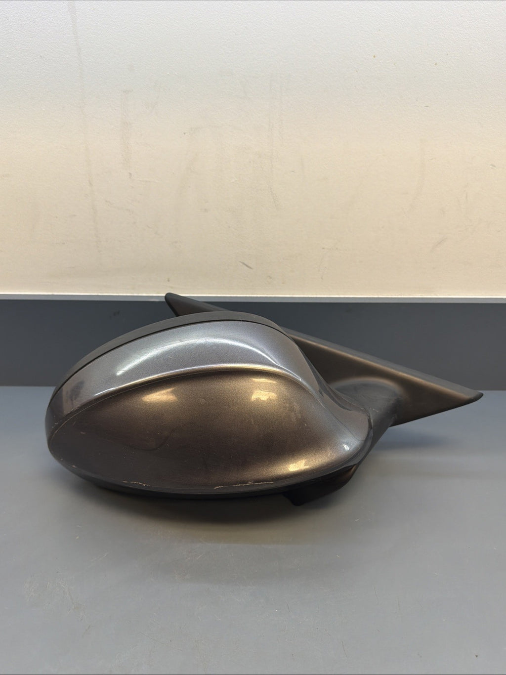 06-08 BMW E90 325i 330i 335i Right Side Door Mirror Gray 7075626 OEM PASSANGER