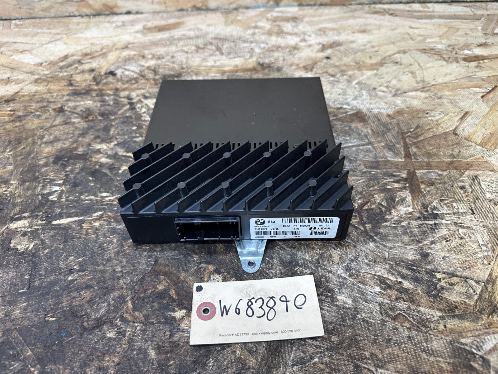 BMW 03-10 E83 X3 LEER STERIO RADIO AUDIO AMPLIFIER HiFi W BRACKET OEM 6990098