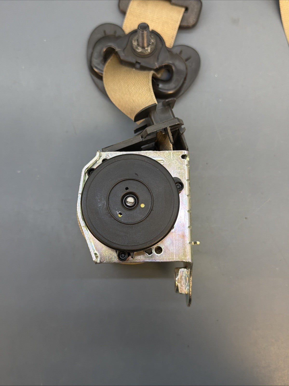 BMW 04-10 E60 5 SERIES BEIGE FRONT PASSENGER SEAT BELT RETRACTOR 603404600C