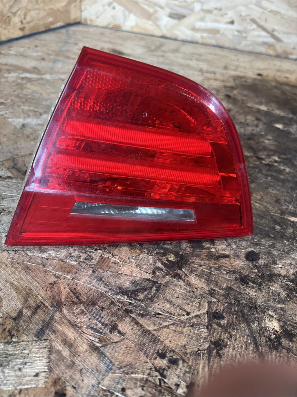09-13 BMW E90 328xi 335d Rear Right Inner Tail Light Lamp 7154156 OEM