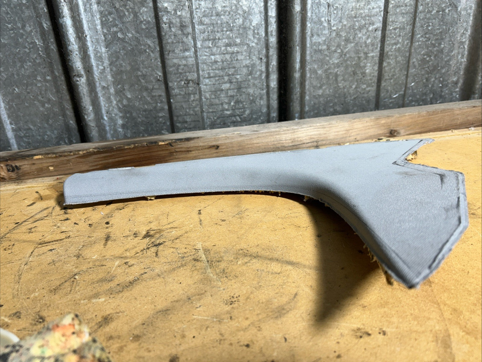BMW 03-10 E60 5 SERIES LIGHT GRAY C PILLAR TRIM PIECES 2PC OEM 7027092+7027091
