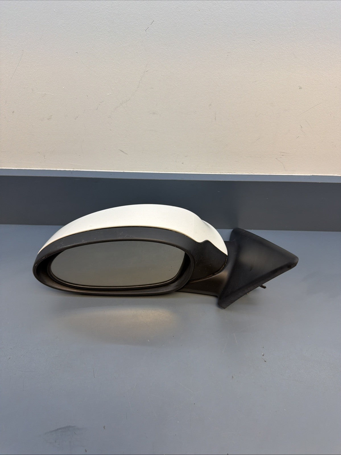 06-08 BMW E90 E91 325i Front Left Driver Side Rear View Mirror OEM 010803
