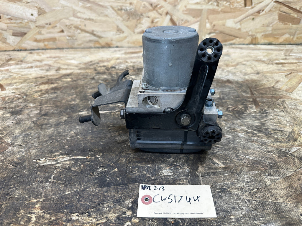 BMW 05-10 E60 E63 5/6 SERIES ABS BRAKE PUMP+CONTROL UNIT 6774679/6783366