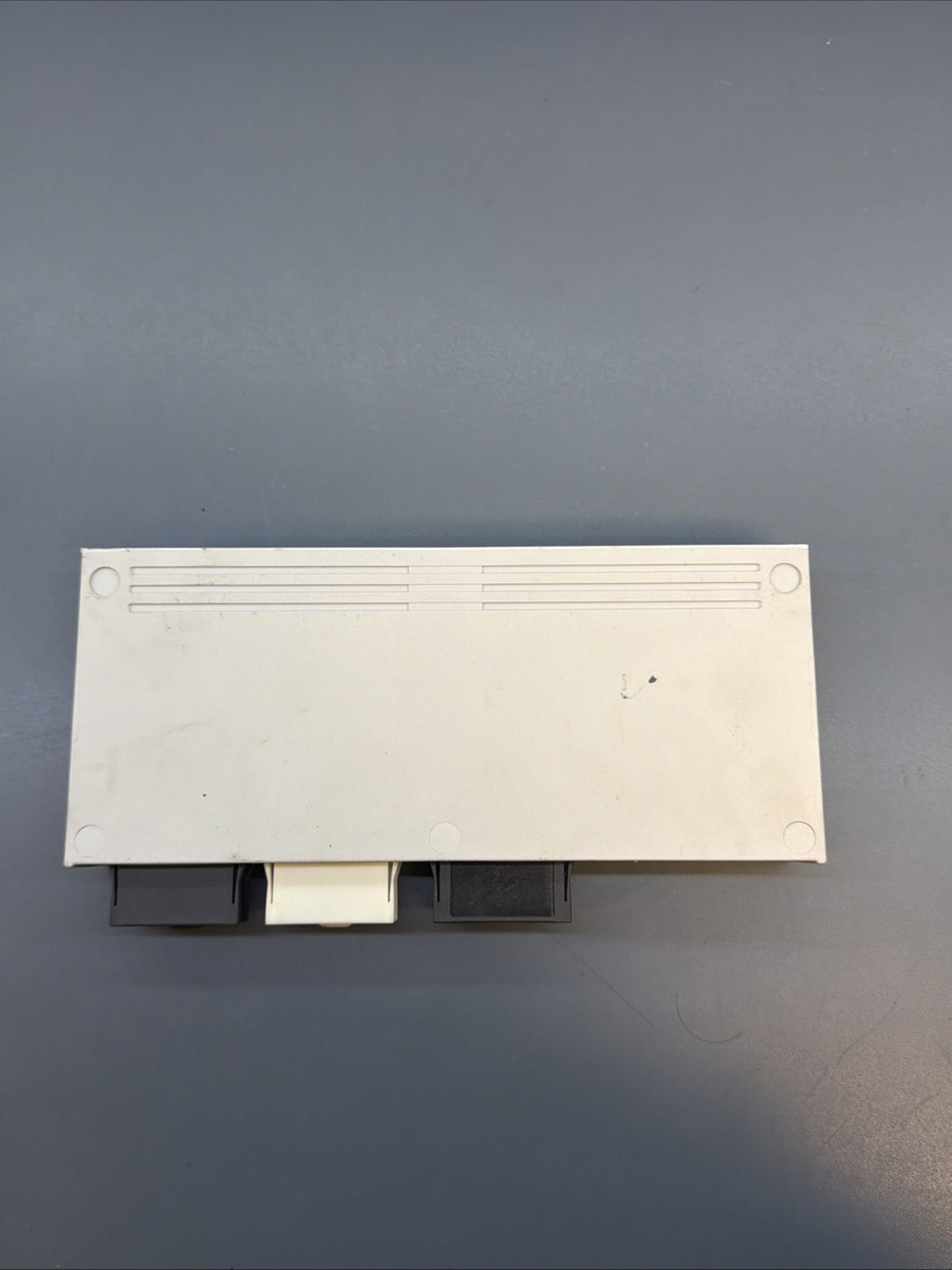 OEM BMW E70 E71 X5 X6 REAR TRUNK TAILGATE LIFT CONTROL MODULE UNIT 7304626
