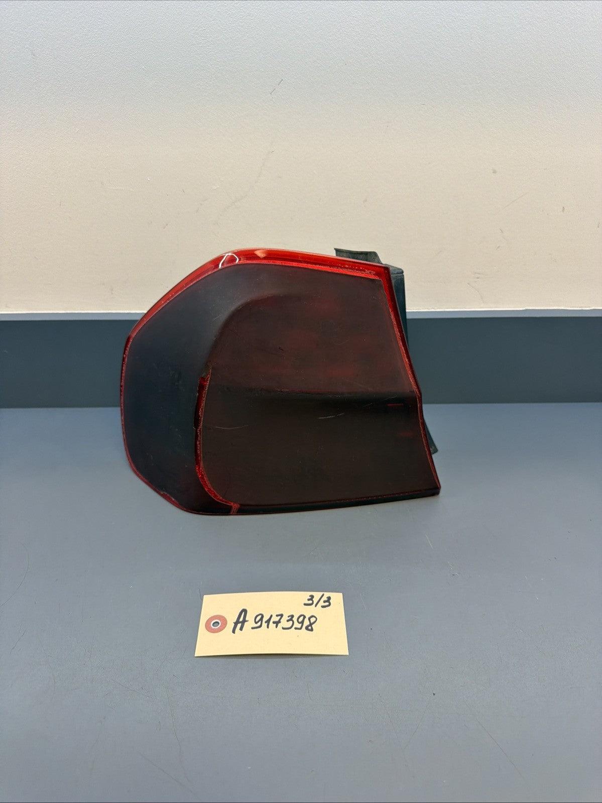 09-11 BMW E90 3 SERIES 328i 335i REAR LEFT DRIVER SIDE OUTER TAIL LIGHT 4871735