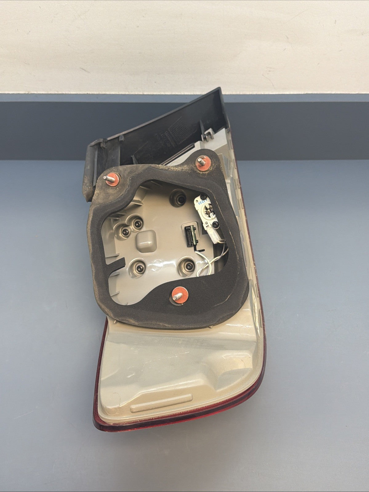 11-13 BMW E92 328i 335i Rear Right Outer Taillight Tail Light Lamp OEM 7251960