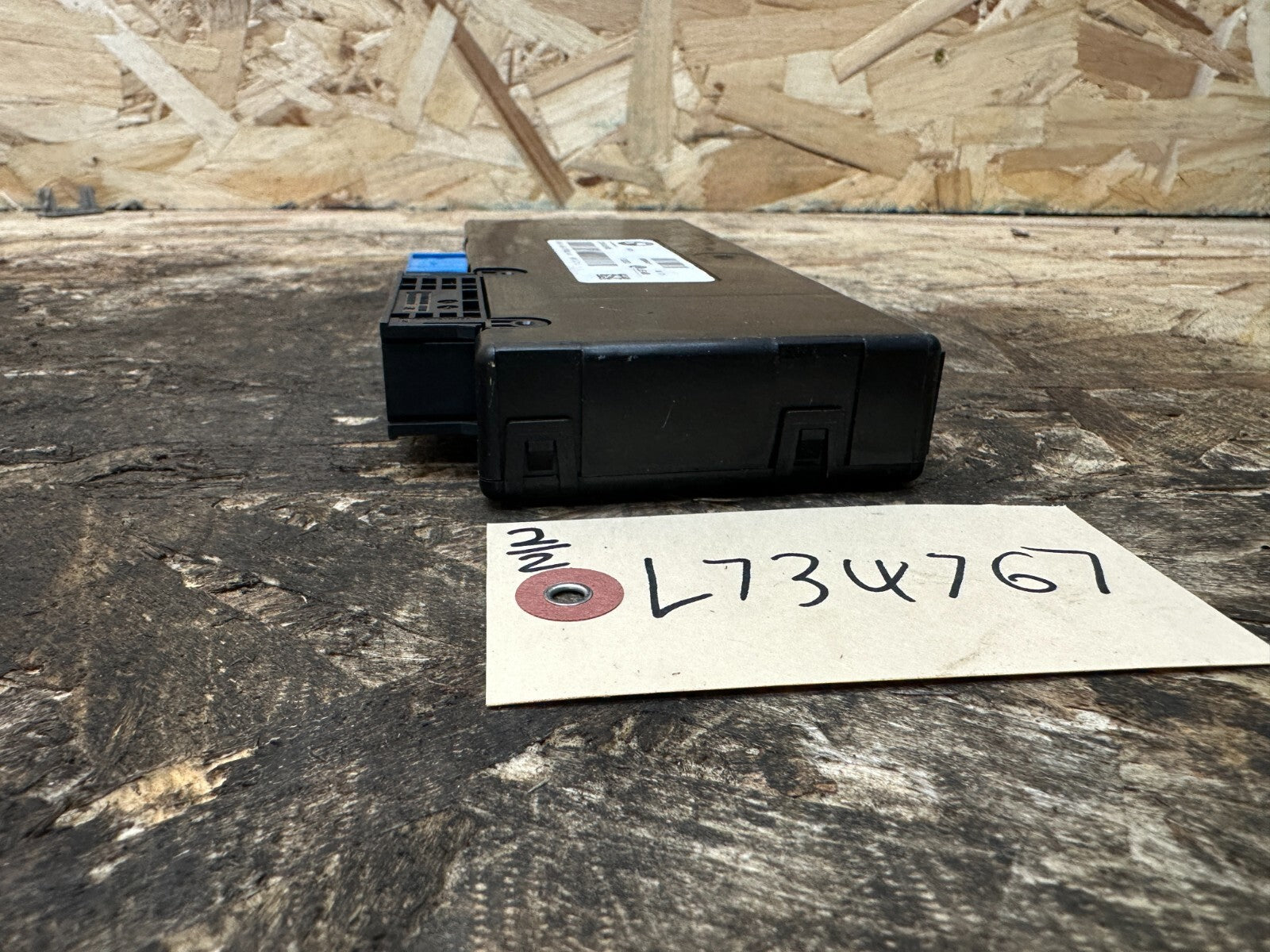 BMW 2011-2017 F25 X3 CENTRAL GATEWAY CONTROL MODULE LEAR OEM 9266411