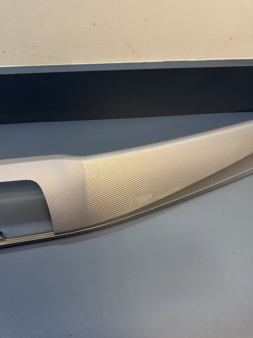 11-15 BMW 535i 528i 550i F10 M5 Right Dash Trim Aluminum Hexagon 9166649