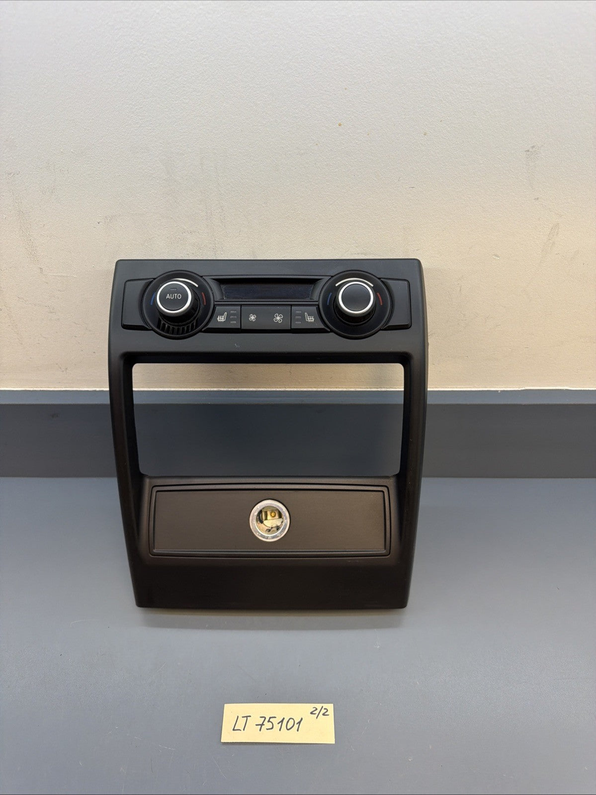 2007 - 2013 BMW E70 X5 CENTER CONSOLE REAR CLIMATE CONTROL with TRIM OEM 9215515