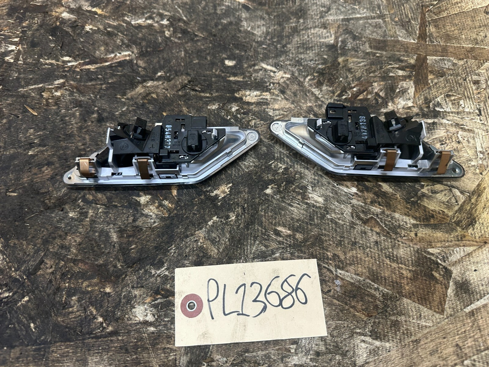 BMW 1999-2006 E46 INTERIOR READING LIGHTS SETS 2PC OEM 00787702+00787701