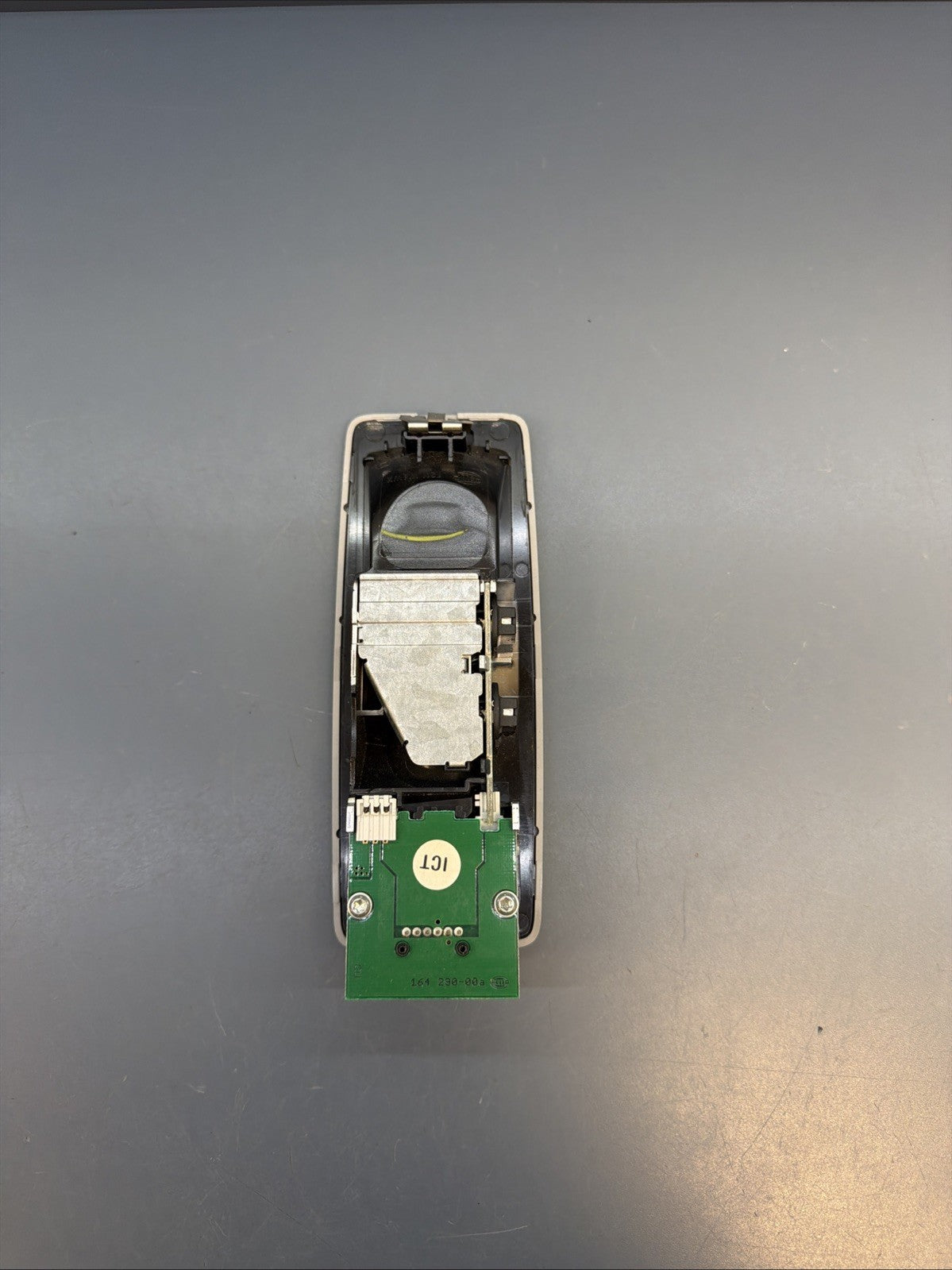 07-13 BMW E70 X5 REAR RIGHT INTERIOR OVERHEAD DOME LIGHT DOMELIGHT 6972974 OEM