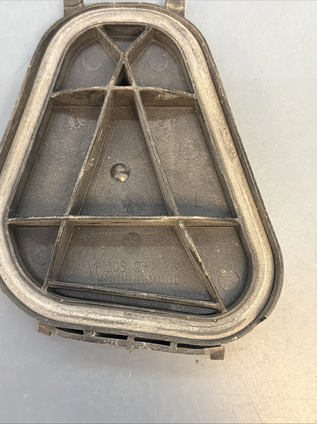 BMW E92 E93 Headlight Bulb Cover Cap Light Trim Cover Left 5239289