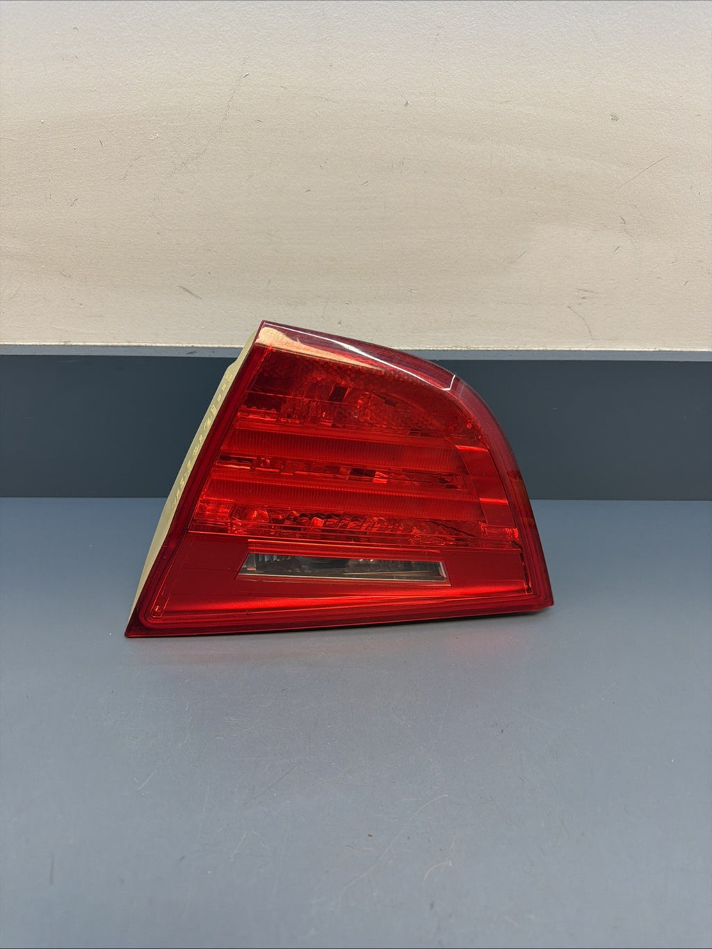 09-11 BMW E90 328i 335d Sedan Rear Right Side Inner Tail Light 4871734 OEM