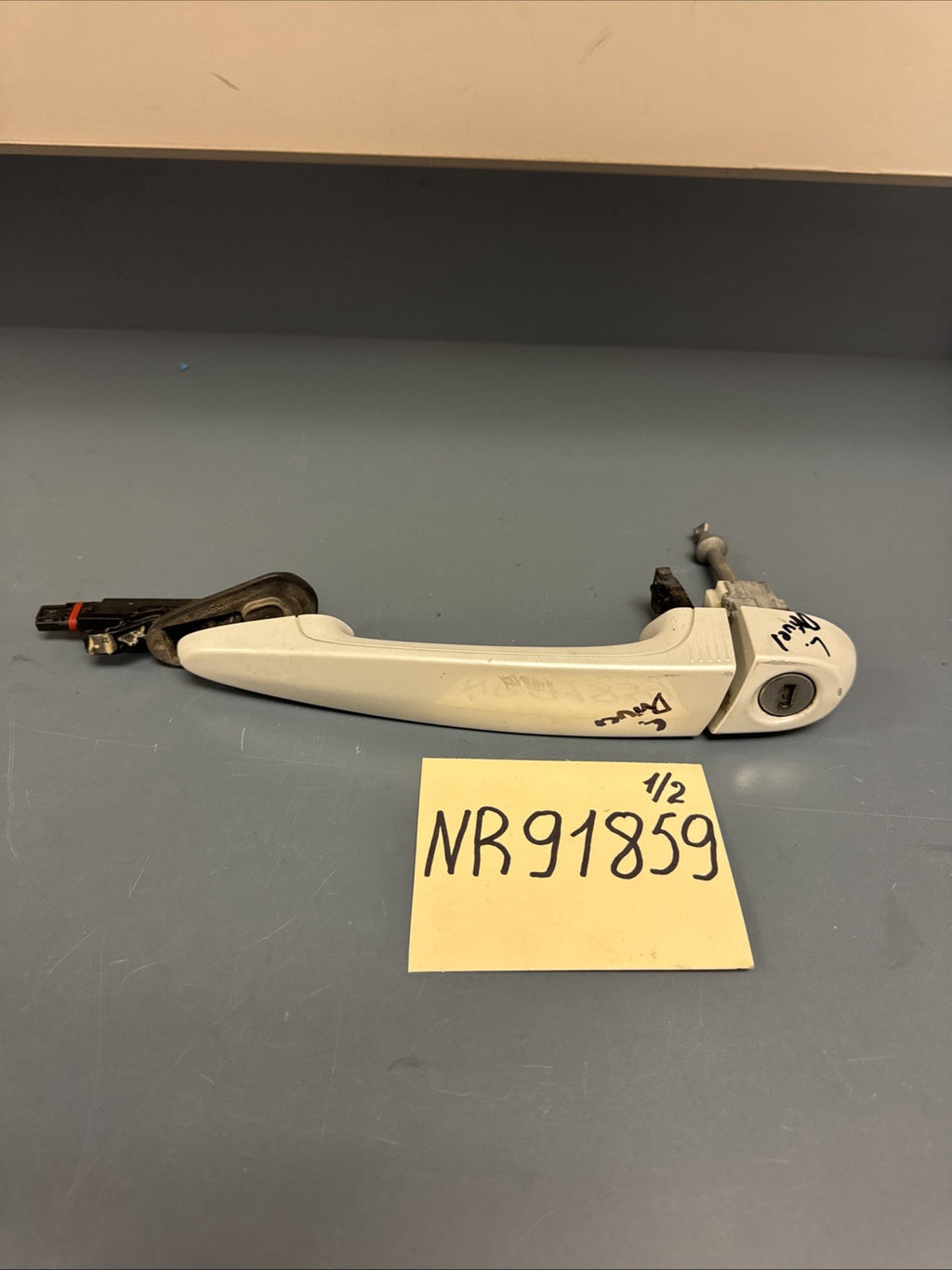 12-18 BMW F30 F82 M4 M3 COMFORT ACCESS FRONT LEFT LH DOOR HANDLE MINERAL WHITE