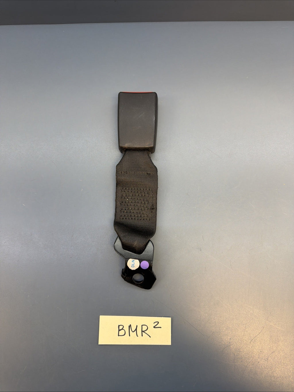 2004-2007 BMW 530I REAR Center SEAT BELT Buckle 9133665 OEM