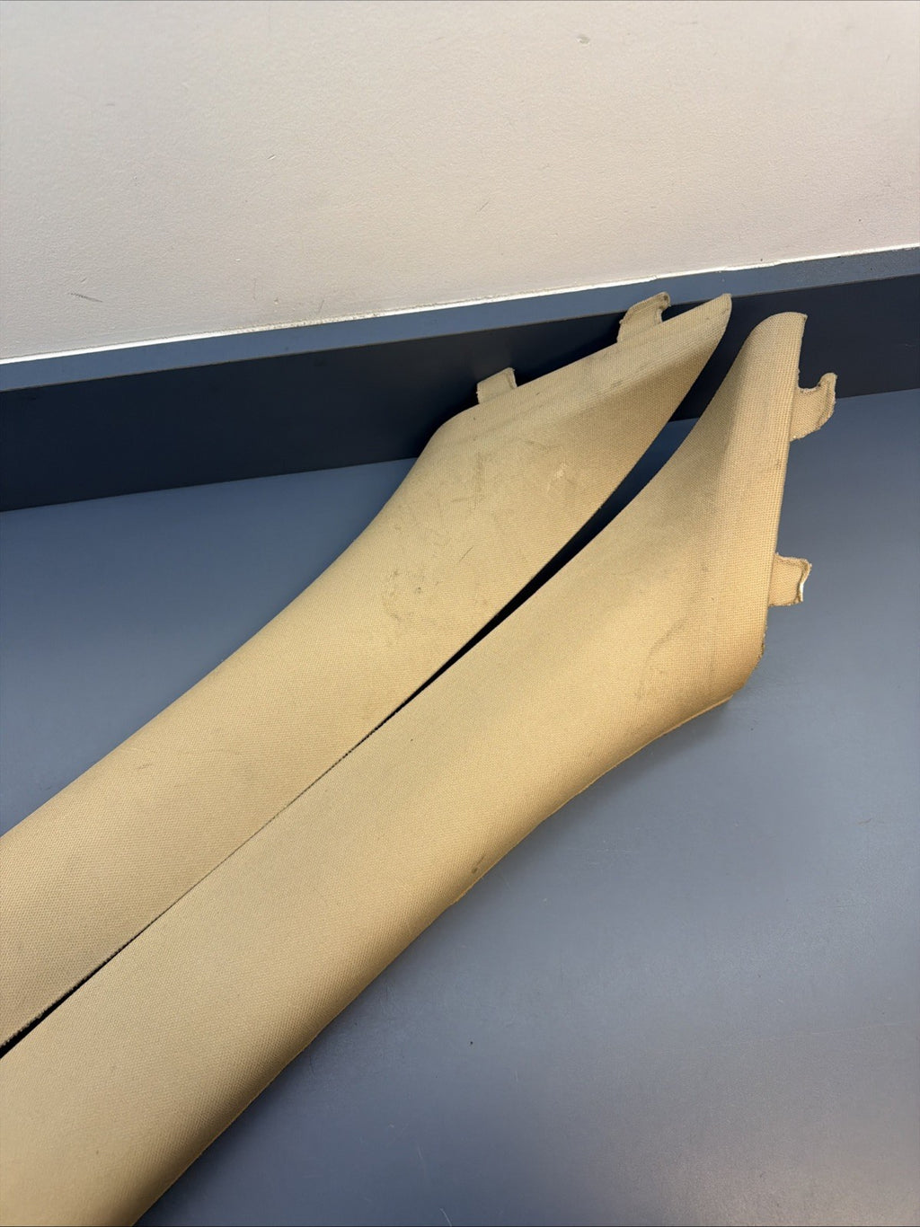 08 BMW E90 335xi Series 4dr Front Left & Right A Pillar Cloth Trim Cover 7058331