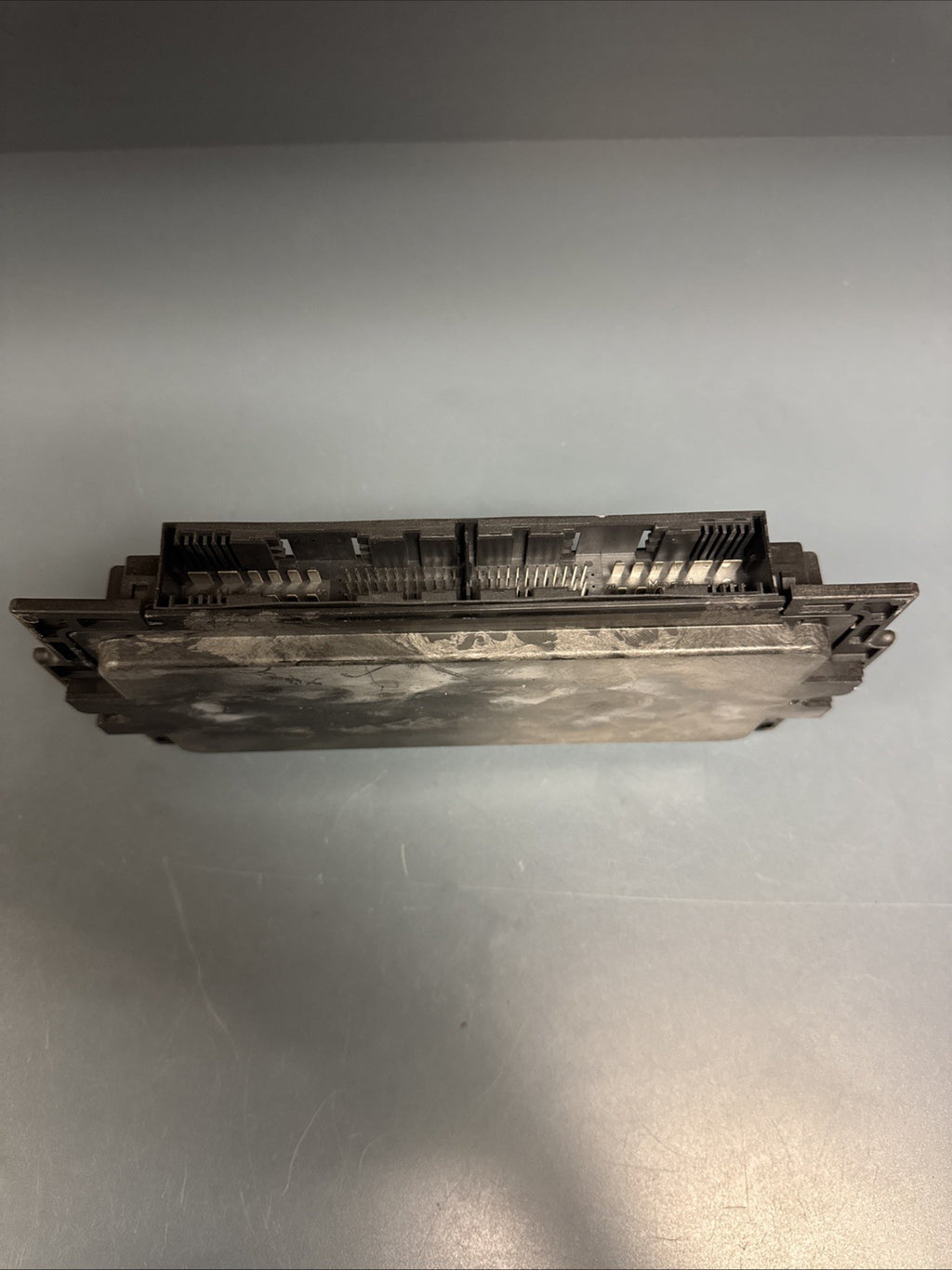 07-13 BMW E87 E92 E93 FOOTWELL LIGHT CONTROL MODULE FRM3R PL2 # 6135 9286883-01