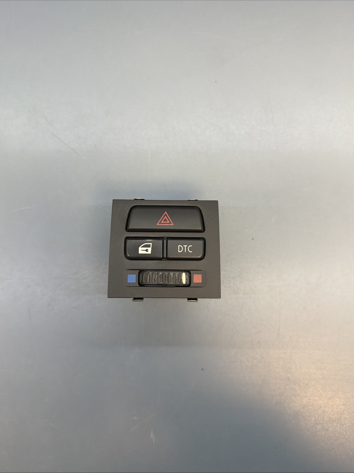 06-13 BMW E90 E93 328i 335 HAZARD LIGHT CENTRAL LOCK SWITCH BUTTON OEM 9132421